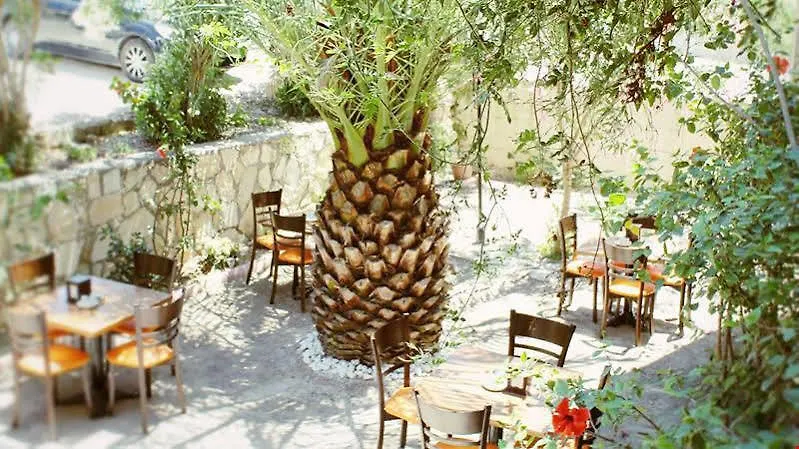 Albergo Çeşme فندق مبيت وإفطار